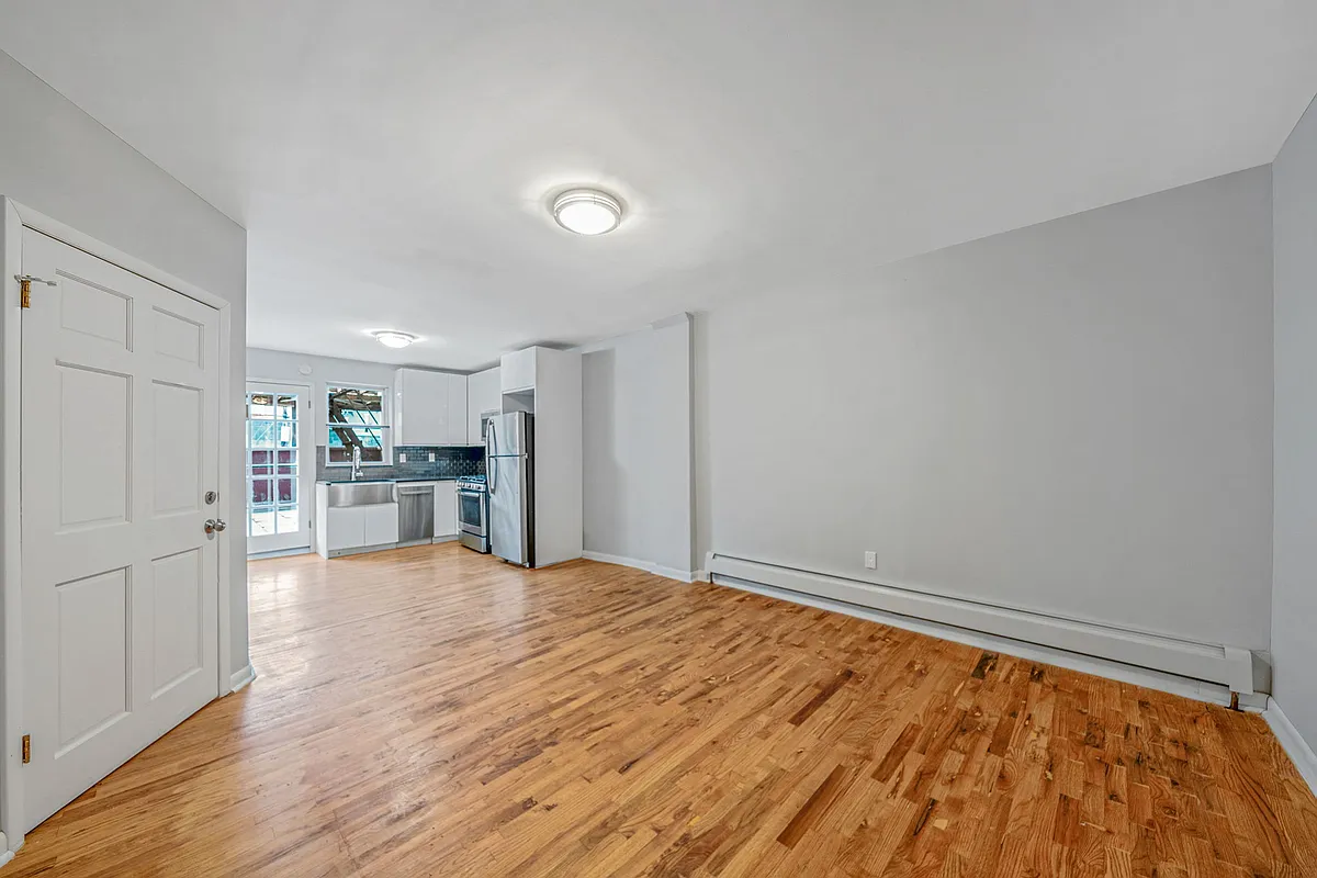 Building Photo - 176 26th St #A