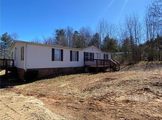 1517 Windy Ridge Rd, North Wilkesboro, NC 28659