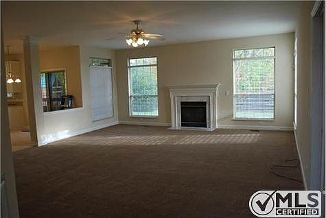 3rd image of 516 Leicester Ct