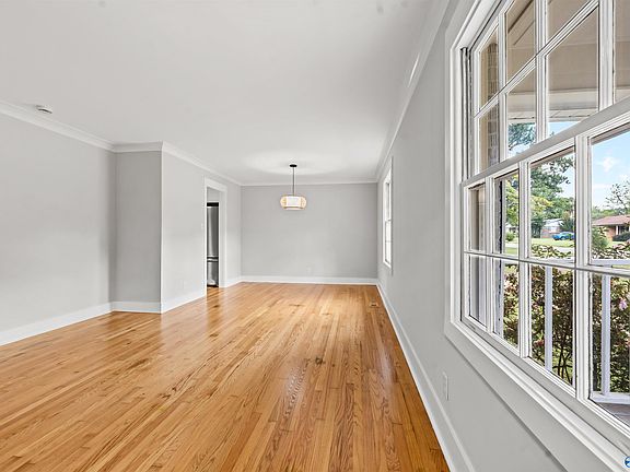 5th image of 309 Maplewood Dr