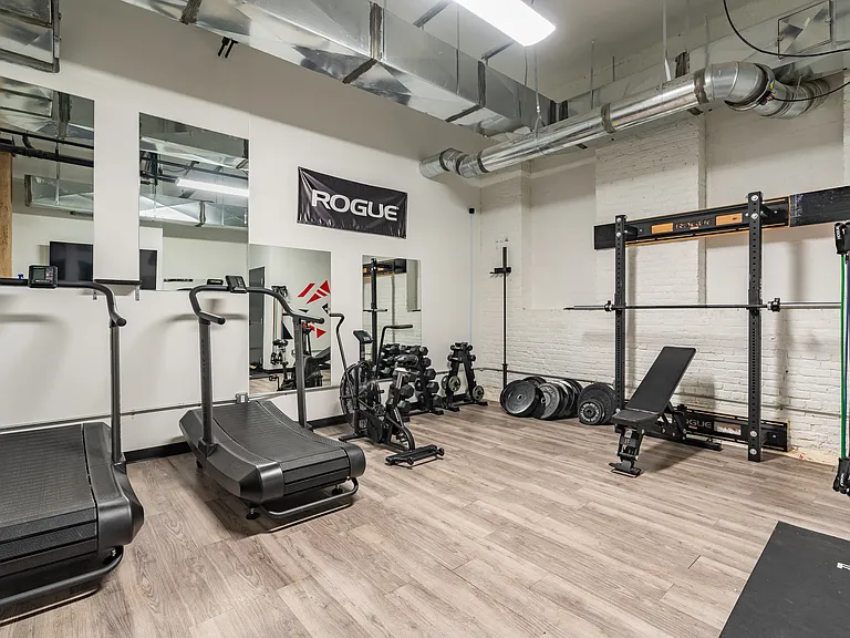 24/7 Gym