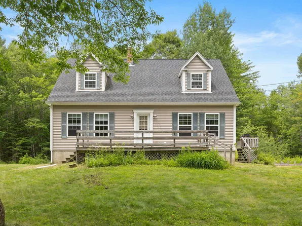 39 Jades Way, Bowdoinham, ME 04008