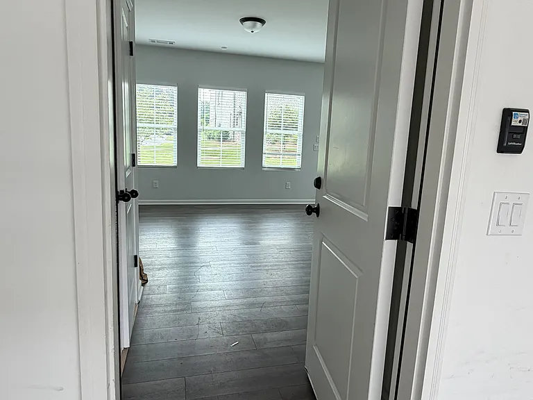 900 Cotton Dr SE — Photo 6