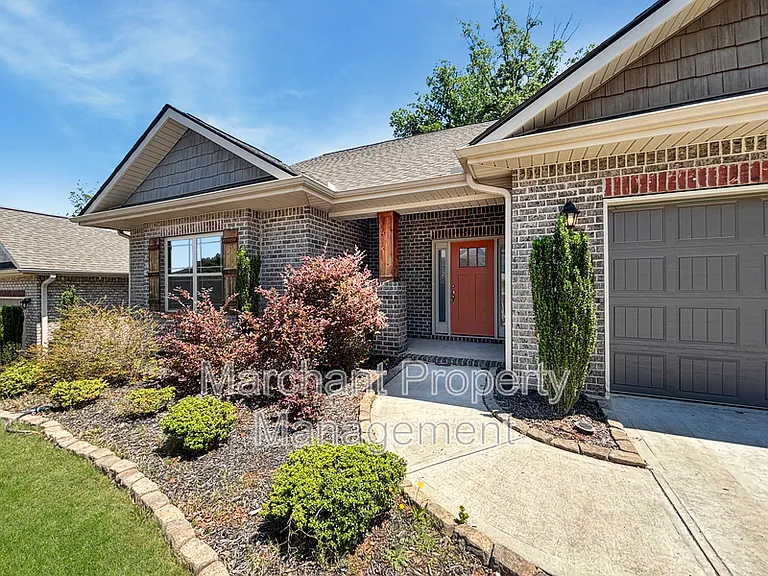 120 Starlight Dr — Photo 3