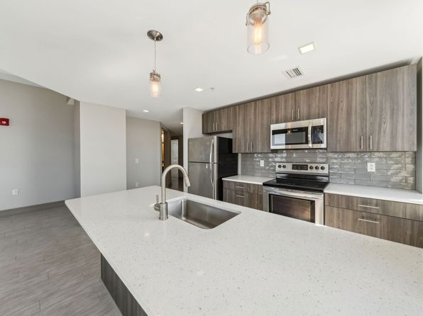 183 E Main St #405
