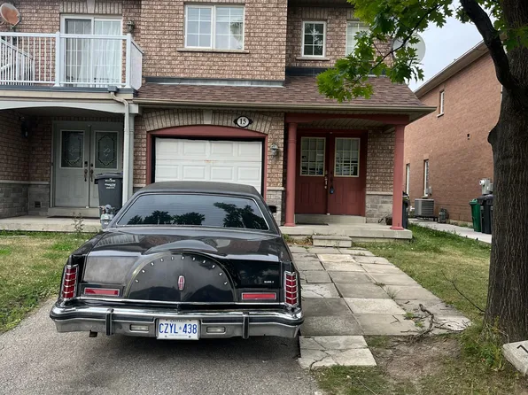 15 Checkerberry Cres, Brampton, ON L6R 2T2
