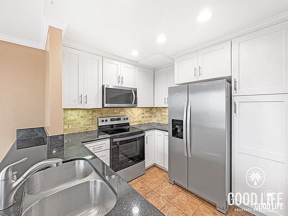 5th image of 918 Caminito Estrada Unit C