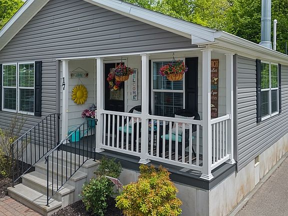 5th image of 17 Lantern Ln