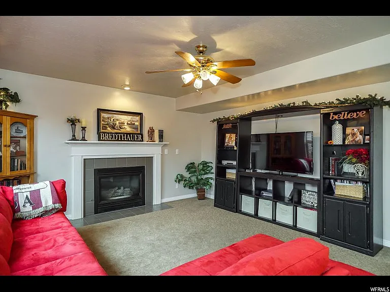 804 Creek Ln — Photo 7