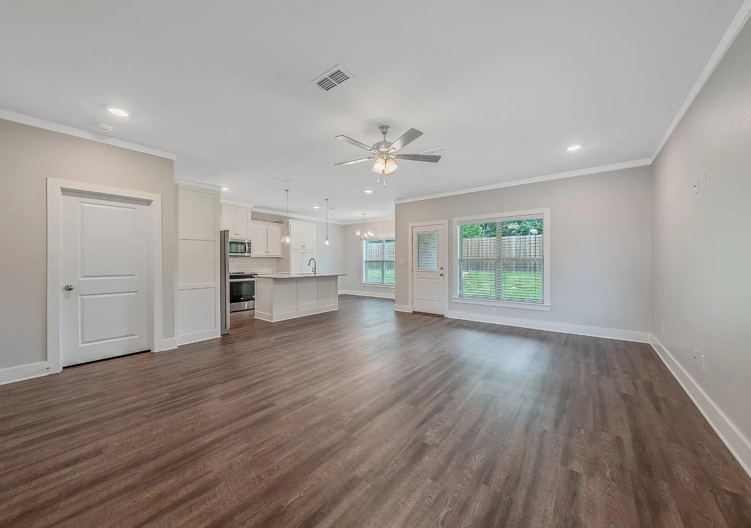 501 Kidd Drive - 6B — Photo 3