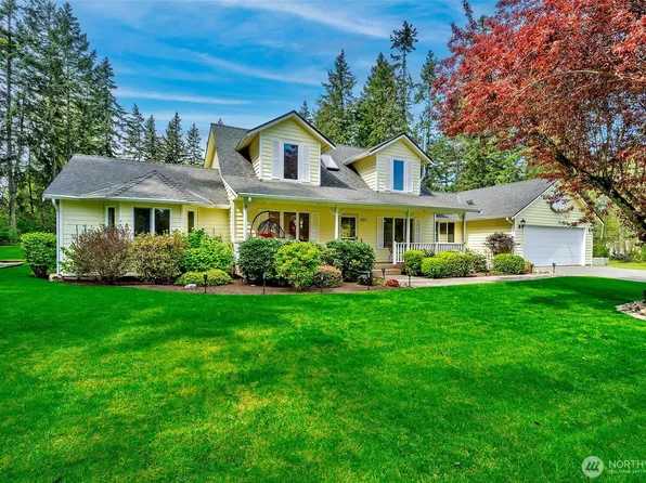257 Dawn Crest Place, Camano Island, WA 98282