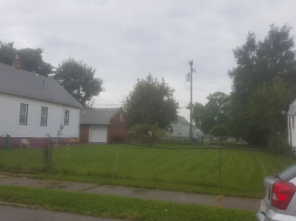 5205 Belmont St, Hamtramck, MI 48212