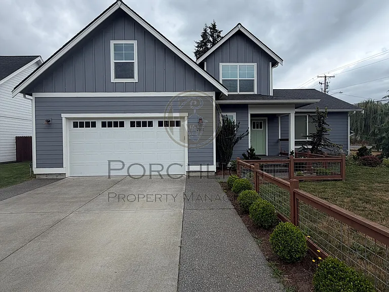 2102 Snowbush St — Photo 1