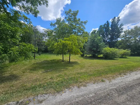 O'Byron Rd, Fowlerville, MI 48836