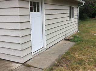 1334 Ivy Rd #B, Bremerton, WA 98310