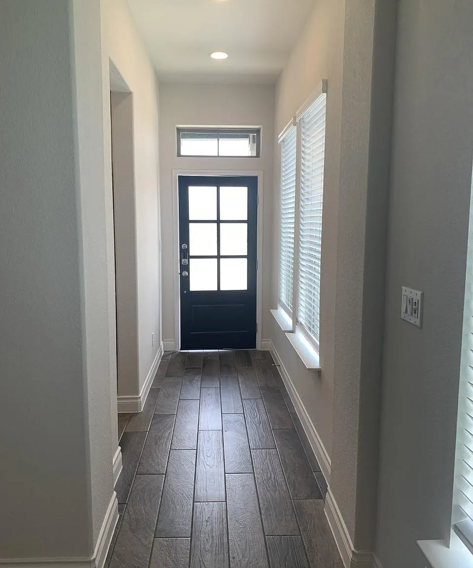4 bed, 3.0 bath, 1736 sqft, $2,195 — Photo 2