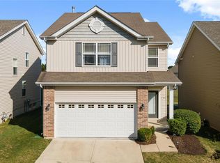 484 Parkgate Dr, Lake Saint Louis, MO 63367
