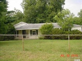 8105 Old Plank Rd, Charlotte, NC 28216