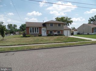 101 Tilford Rd, Somerdale, NJ 08083