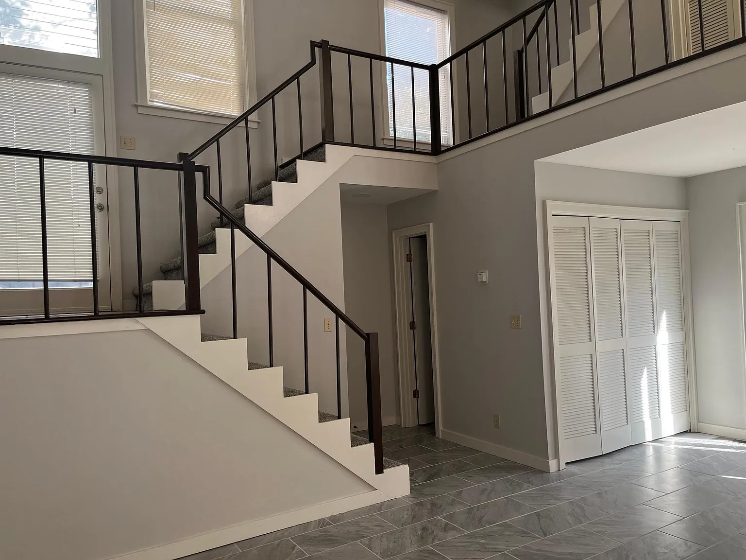 1725 S Quincy Ave — Photo 4