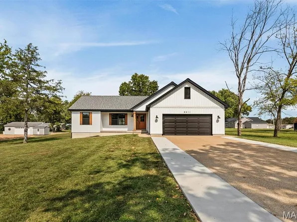 8411 Goldenrod Rd, Cedar Hill, MO 63016