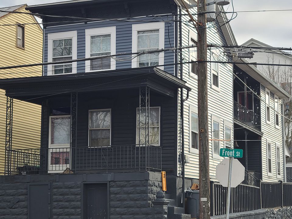1st image of 31 Front St #1