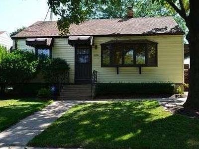 3518 S 4th St, Milwaukee, WI, 53207