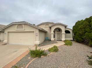 2262 E Smoke Tree Rd, Gilbert, AZ 85296