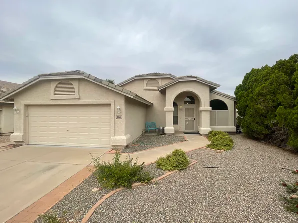 2262 E Smoke Tree Rd, Gilbert, AZ 85296