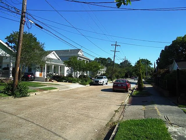 310 Hector Ave — Photo 16