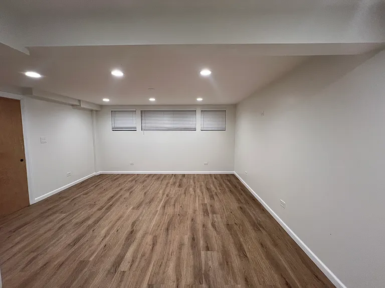6115 N Sauganash Ave #G1 — Photo 3