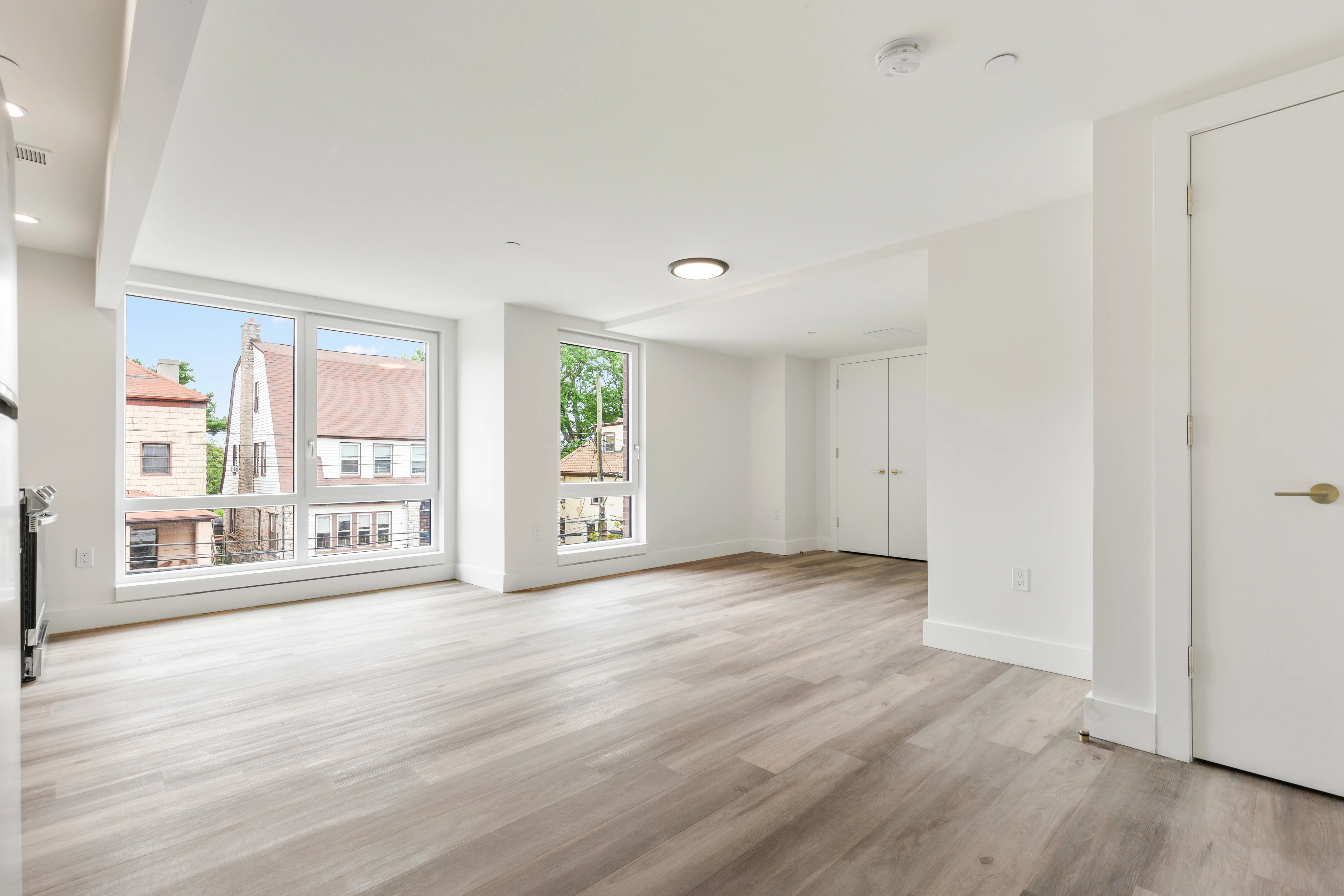 3333 Giles Place in Kingsbridge Heights Sales, Rentals, Floorplans