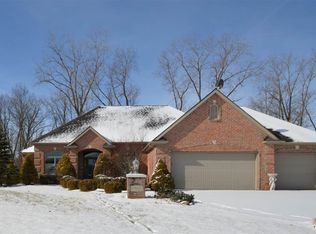 11909 Tillbury Cv, Fort Wayne, IN 46845