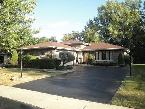 1st image of 8421 Sun Valley Dr