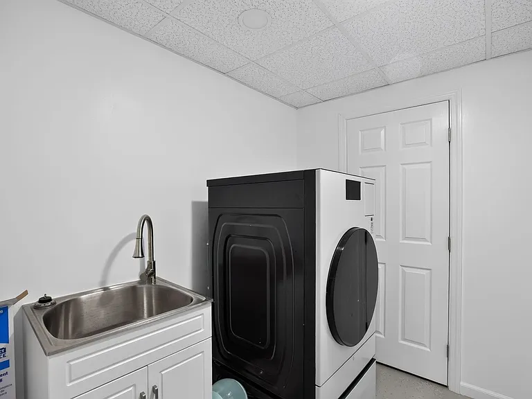 11880 Provident Dr — Photo 7