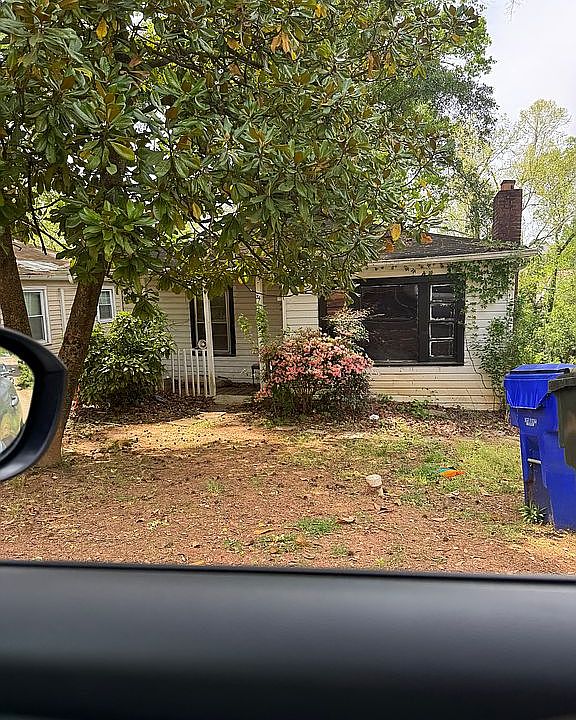 1st image of 34 Baxter St