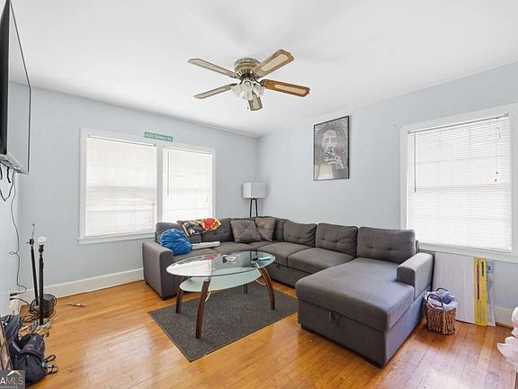 5th image of 1337 Pollard Dr SW