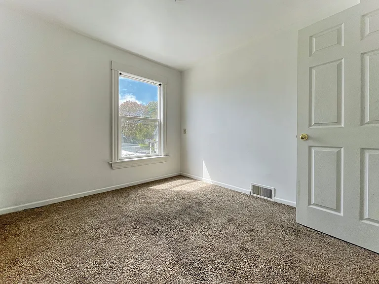 1116 Yout St — Photo 21