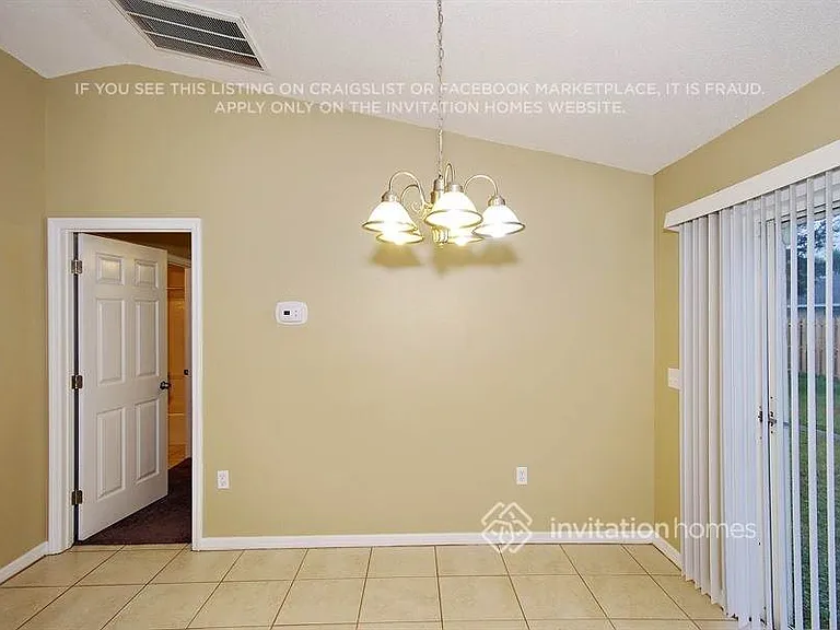 711 Hawk Ln — Photo 8