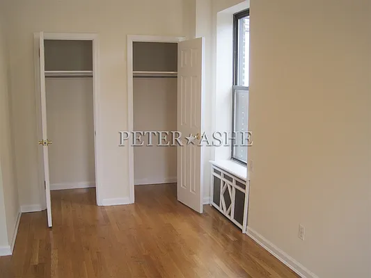Rented by Peter Ashe | media 3