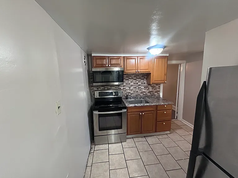 13 Winfield Ave #2 — Photo 26