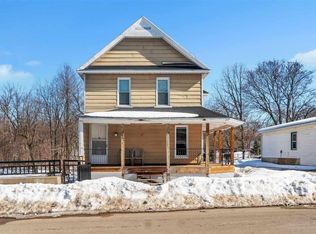 147-149 N George St, Whitewater, WI 53190