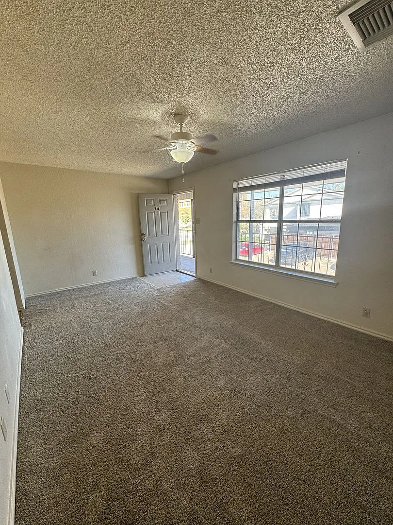 408 TEXAS — Photo 2