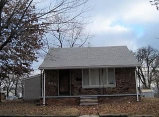 529 State St, Wood River, IL 62095