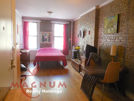 Rented by Magnum Realty Holdings, LLC | media 30