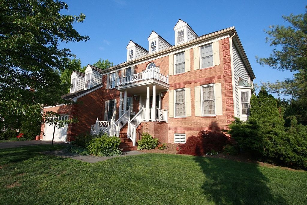 14213 Floral Park Dr, North Potomac, MD 20878 Zillow