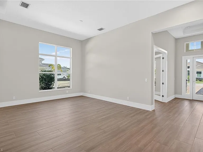 9712 Moonflower Ln — Photo 11