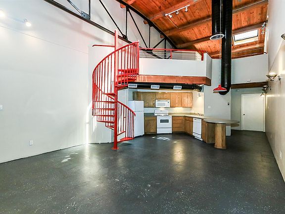 3rd image of 1401 Avenue J APT 1612