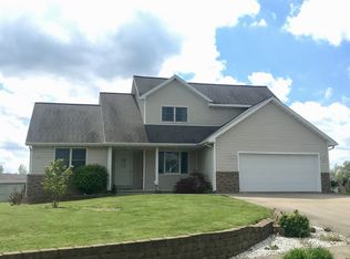 1407 Taylor Lakeside, Olney, IL 62450
