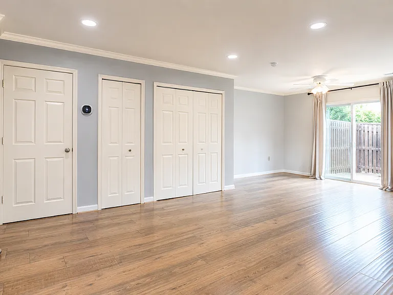22089 Saint Inigoes Ct — Photo 14
